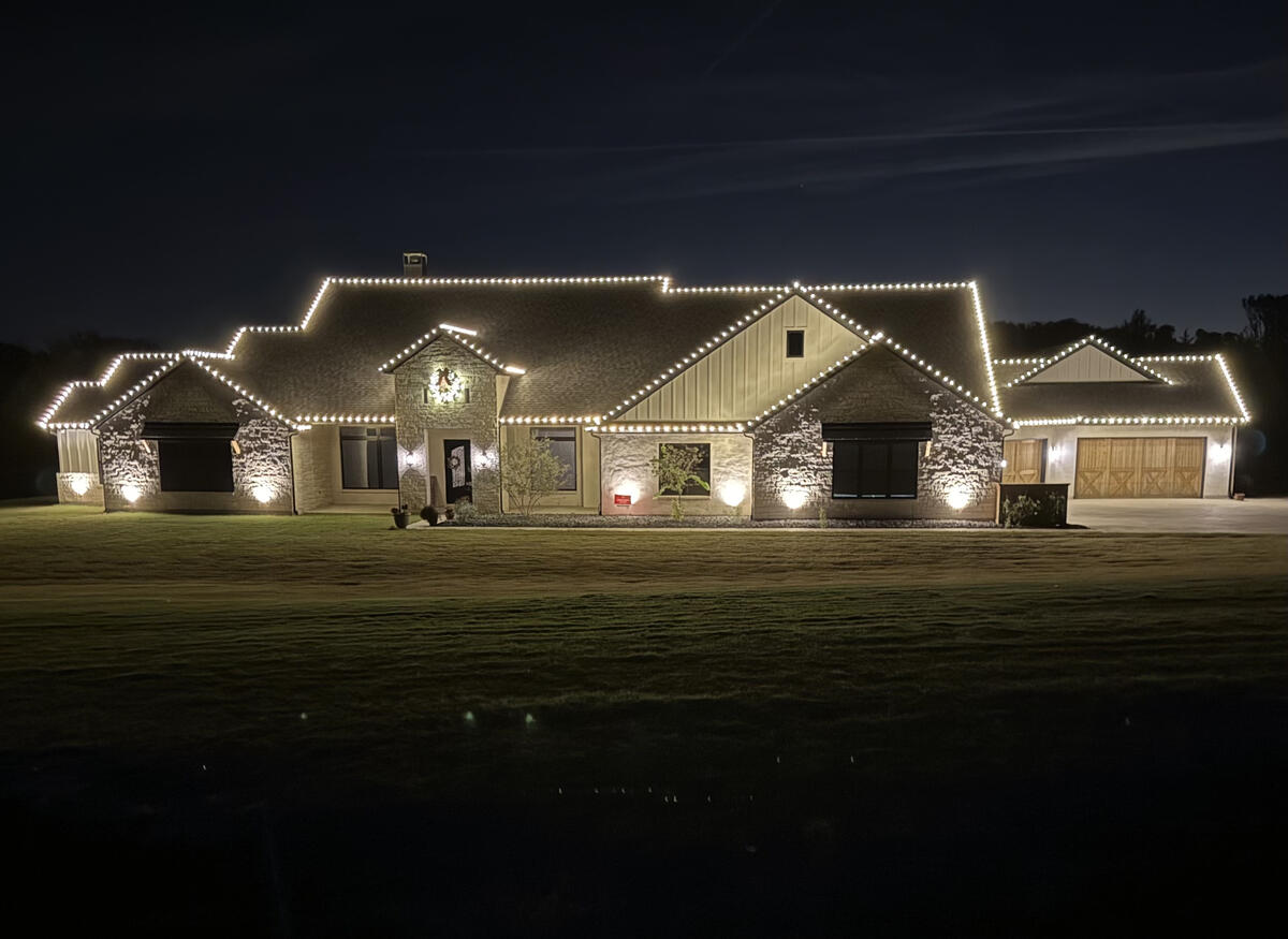 Modern Farmhouse Roofline β Prosper, TX